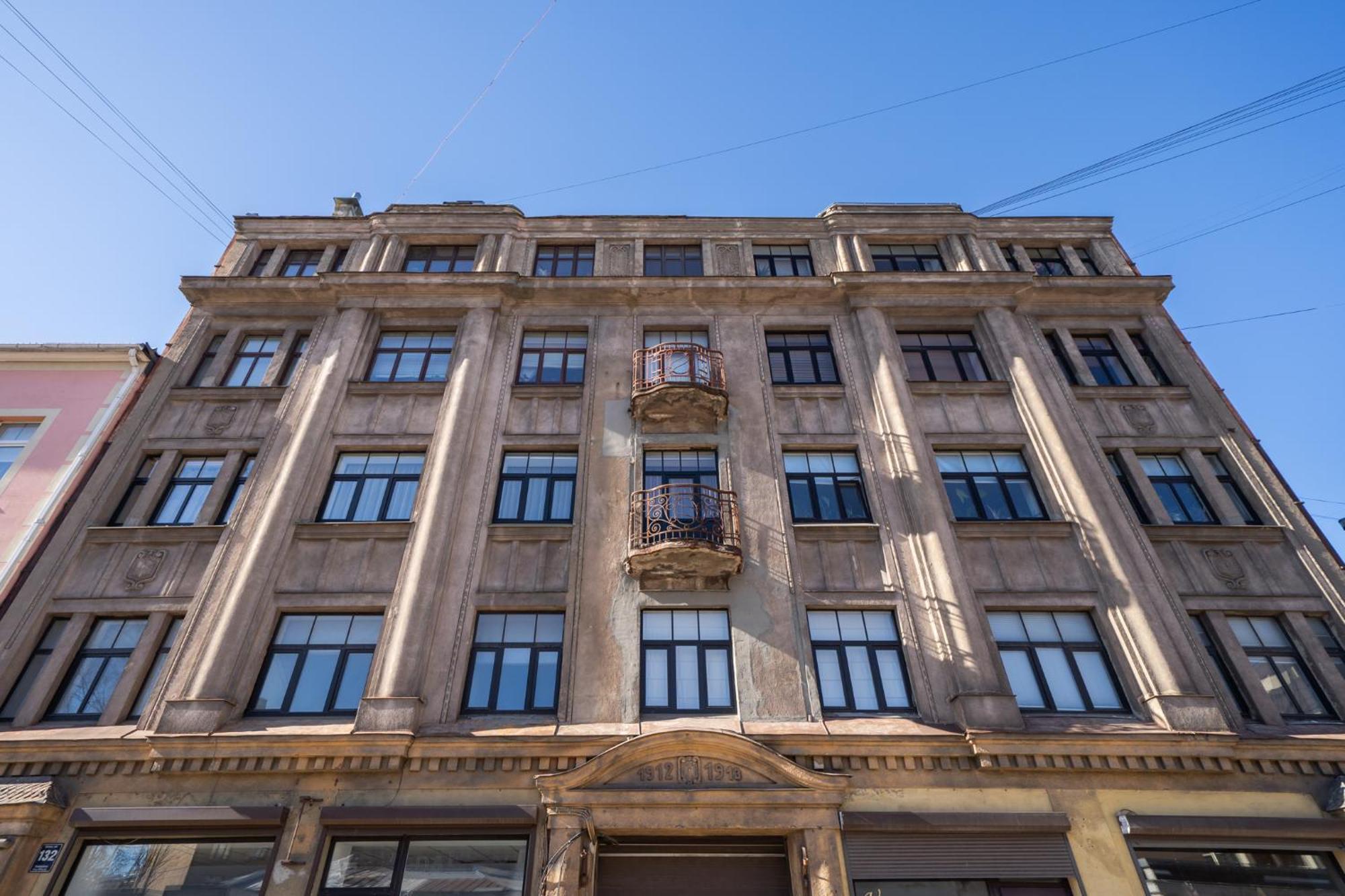 Large 3br With Balcony 5 Min To Old Town By Tram Riga