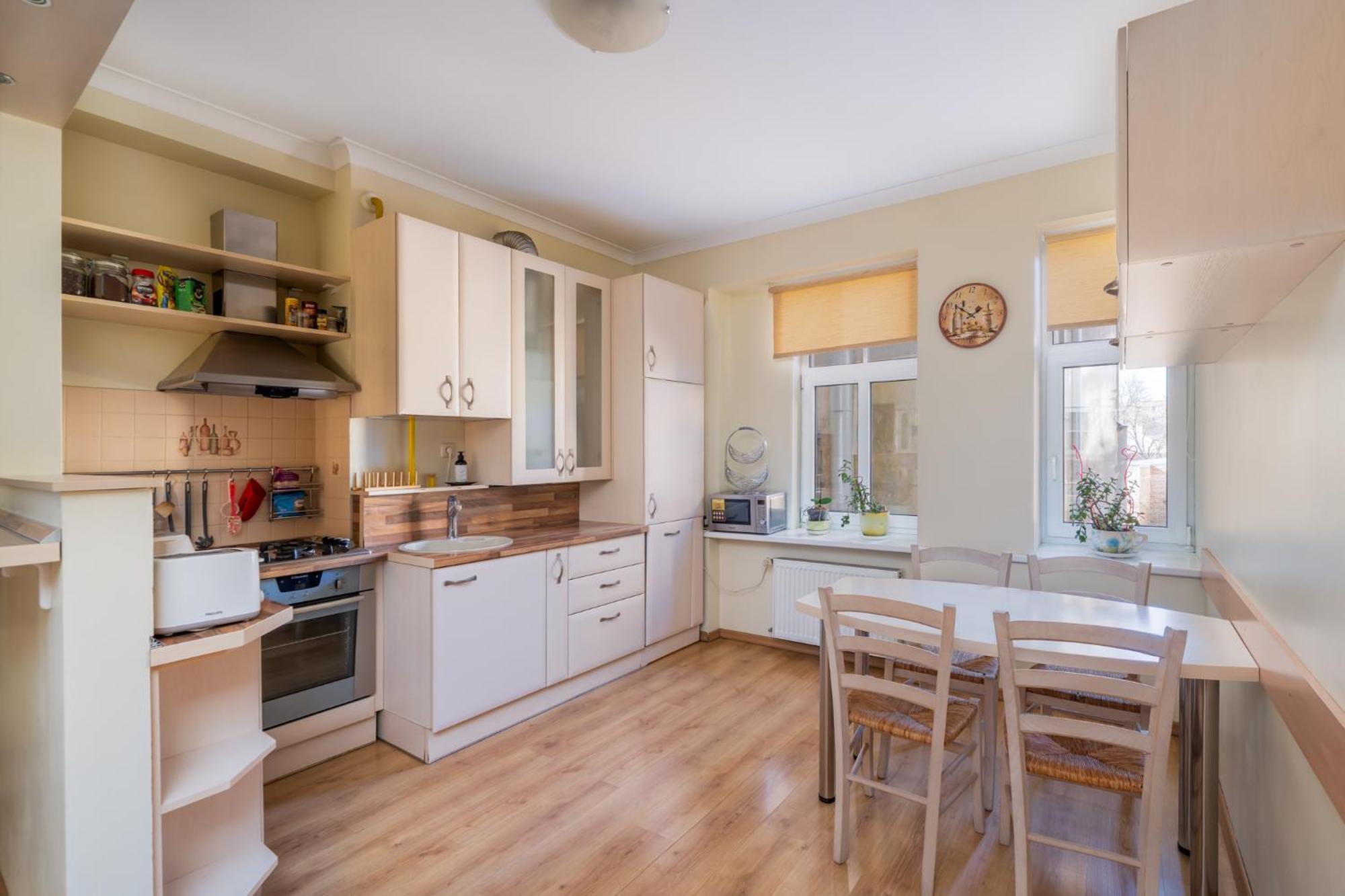 Căn hộ Large 3br With Balcony 5 Min To Old Town By Tram Riga